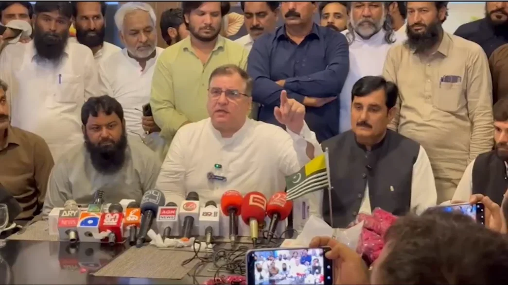 سابق وفاقی وزیر دانیال عزیز کا ایل اے 37 جموں 4 میں عثمان علیم مسلم کی حمایت کا اعلان