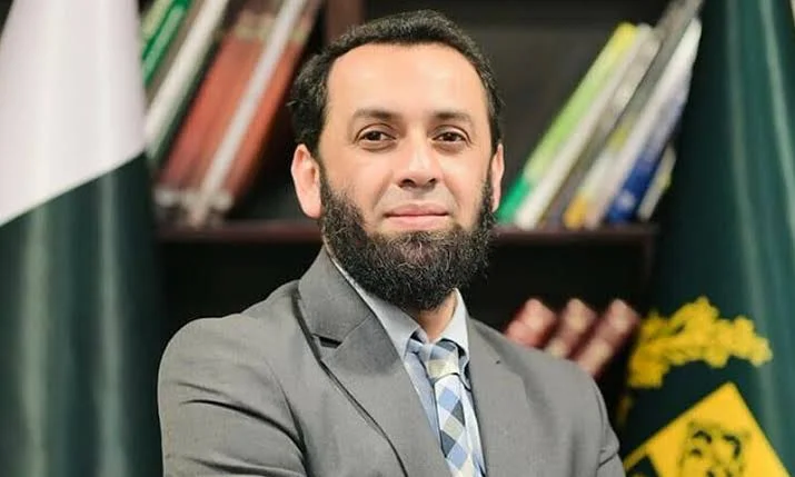 آزاد کشمیر الیکشن: شفاف انتخابی عمل کے بعد 'شیر دھاڑے گا': عطا تارڑ
