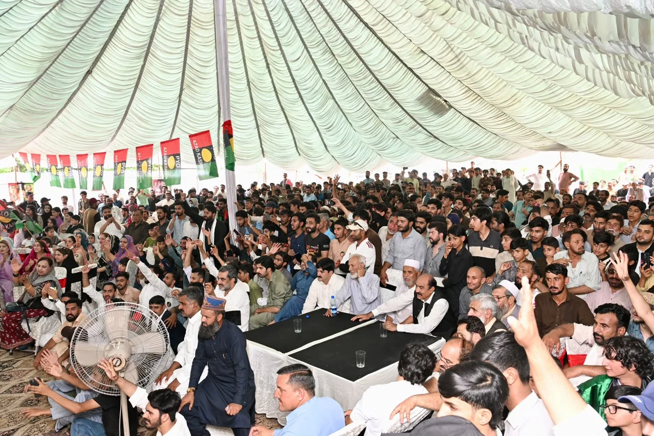 آزاد کشمیر میں مینڈیٹ پر ڈاکہ ڈالا گیا؛ ریاست بتائے قومی مفاد اہم ہے یا ن لیگ کا؟ — بلاول بھٹو