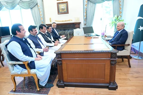 وزیراعظم کا جموں و کشمیر اور گلگت بلتستان کی ترقی کے لیے تمام وسائل بروئے کار لانے کا حکم