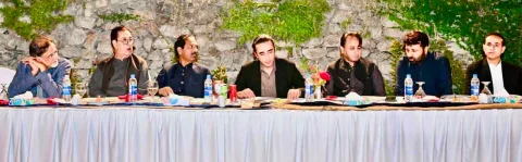گلگت: قائدِ ایوان امجد ایڈووکیٹ کے عشائیے میں بلاول بھٹو کی شرکت