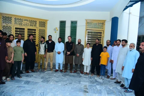 آزاد کشمیر :عوامی ایکشن کمیٹی کالعدم قرار، بند شاہراہیں کھولنے کے دوران فورسز پر فائرنگ
