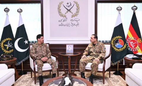 جنرل سید عامر رضا نے کمانڈر نیشنل اسٹریٹجک کمانڈ کی ذمہ داریاں سنبھال لیں، جی ایچ کیو میں فیلڈ مارشل عاصم منیر سے ملاقات