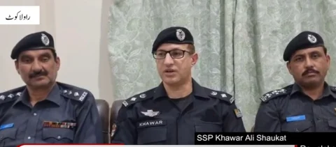راولاکوٹ میں مسلح جتھوں کا قانون نافذ کرنے والے اداروں پر حملہ: رینجرز اہلکار شہید، 15 پولیس اہلکار زخمی