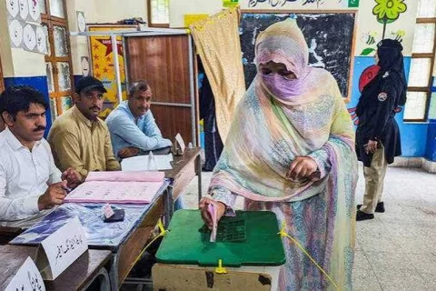 آزاد کشمیر عام انتخابات: الیکشن کمیشن نے حلقہ ایل اے 17 حویلی کا نتیجہ روک دیا