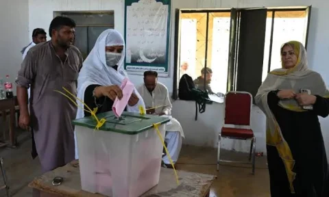 آزاد کشمیر انتخابات 2026: باغ کے حلقوں میں دوبارہ پولنگ شروع